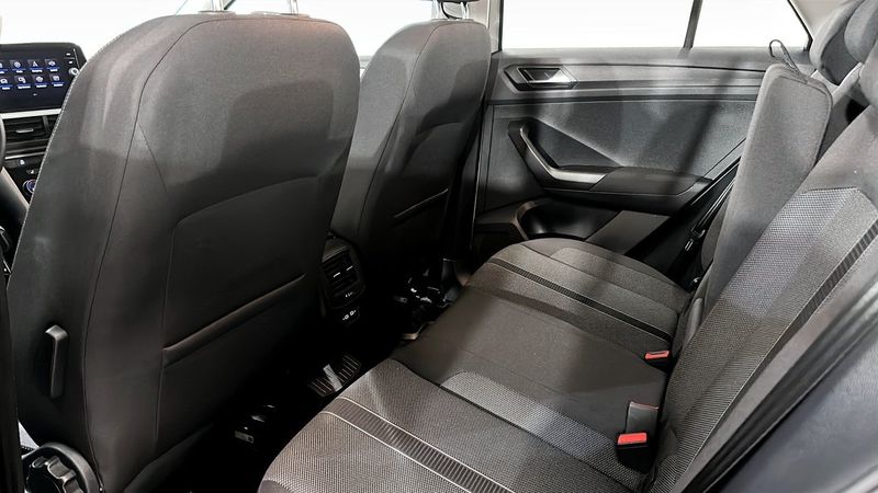Volkswagen T-Roc bild 12