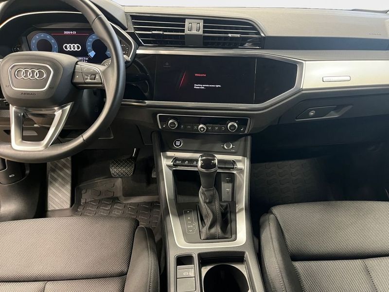 Audi Q3 bild 11