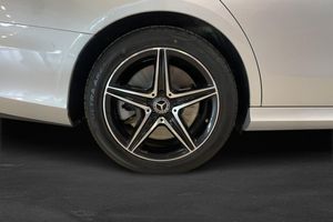 Mercedes E300 bild 5