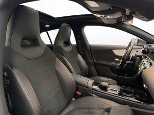 Mercedes CLA180 bild 29