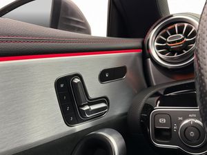 Mercedes CLA180 bild 14