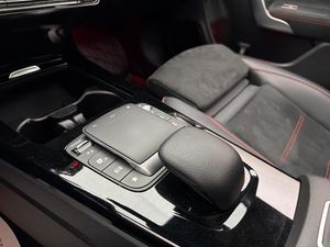 Mercedes CLA180 bild 26