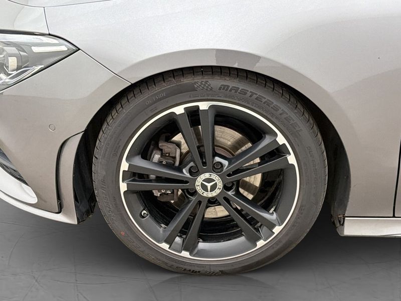 Mercedes CLA180 bild 32