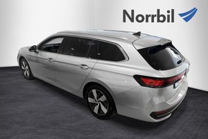 Volkswagen Passat bild 3