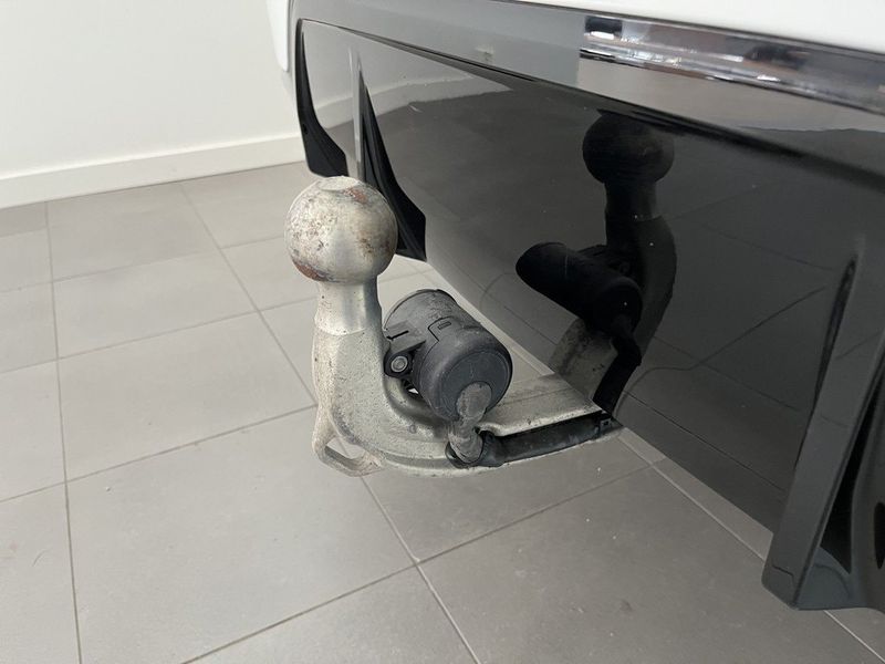 BMW 330 bild 14