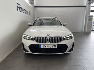 BMW 330 bild 2
