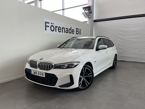 BMW 330 e xDrive Touring M Sport Drag HiFi Park Assist - 2023