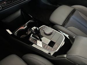 BMW 118 bild 8
