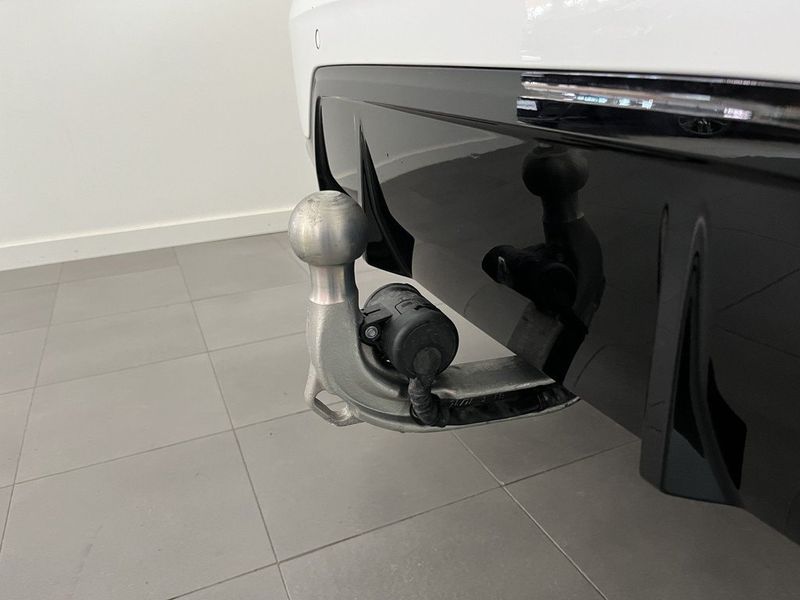 BMW 330 bild 14