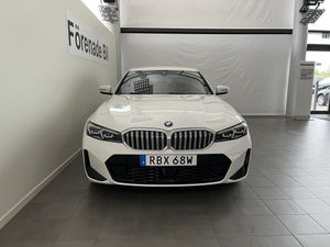 BMW 330 bild 2