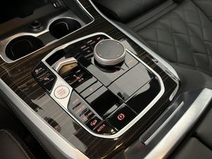 BMW X5 bild 8