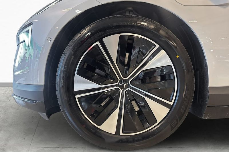 Polestar 4 bild 6