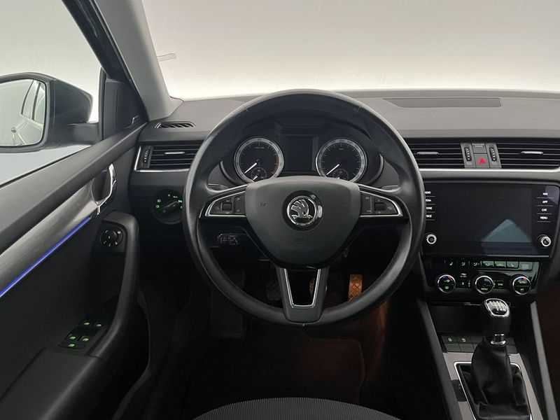 Skoda Octavia bild 7