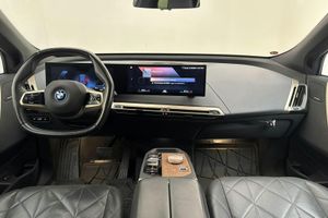 BMW iX bild 6