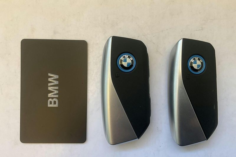 BMW iX bild 20