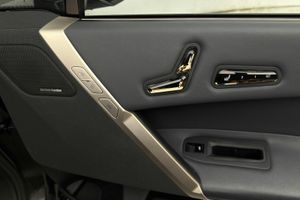 BMW iX bild 13