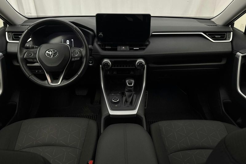 Toyota RAV4 bild 6