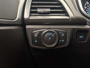 Ford Mondeo bild 31