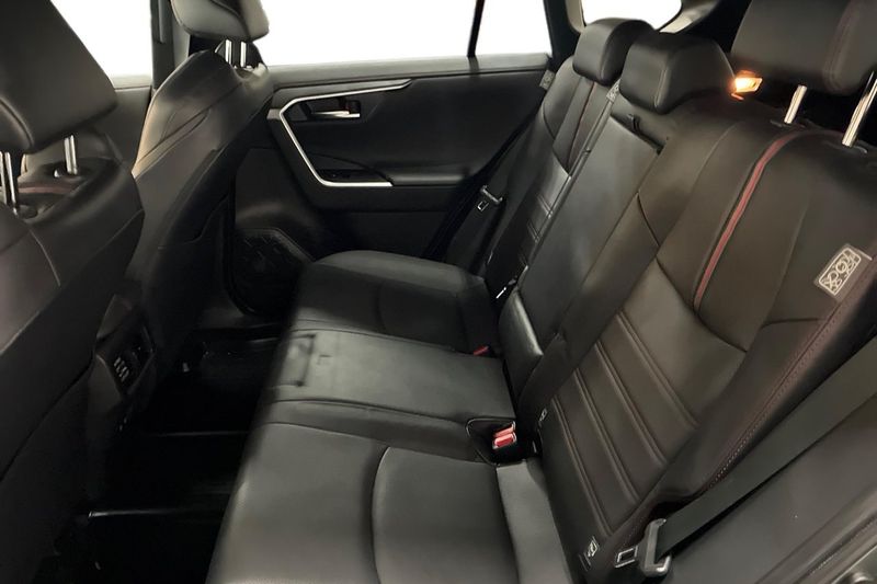 Toyota RAV4 bild 14