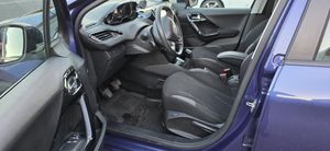 Peugeot 208 bild 12