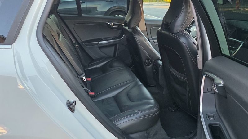 Volvo V60 bild 9