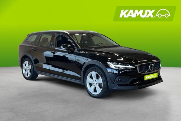 Volvo V60 Cross Country B4 AWD Advanced SE 197hk H/K CarPlay Navi D-Värm Drag B - 2021