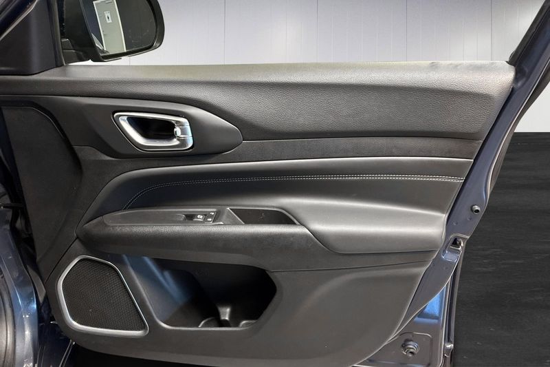 Jeep Compass bild 16