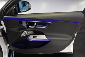 Mercedes E300 bild 16