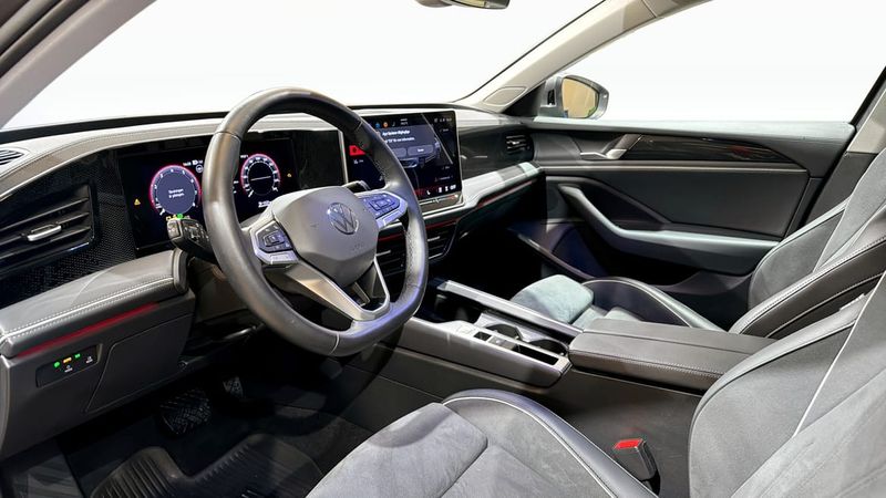 Volkswagen Passat bild 7