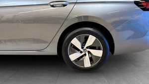 Volkswagen Passat bild 6