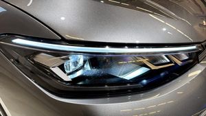 Volkswagen Passat bild 16