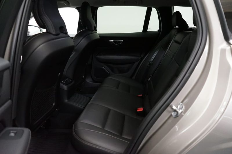 Volvo V60 bild 7