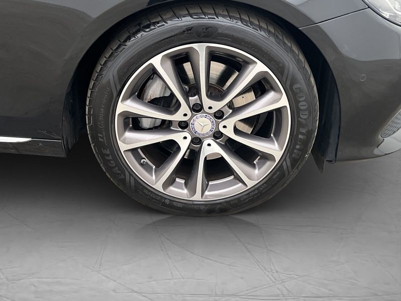 Mercedes E220 bild 29