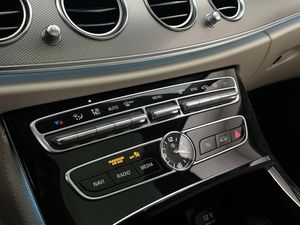 Mercedes E220 bild 25