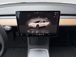 Tesla Model 3 bild 11