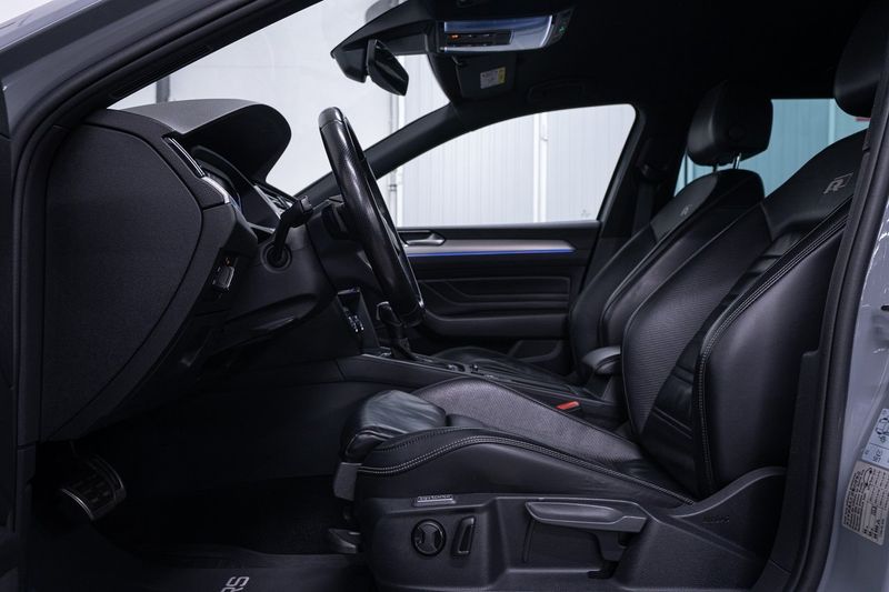 Volkswagen Passat bild 11