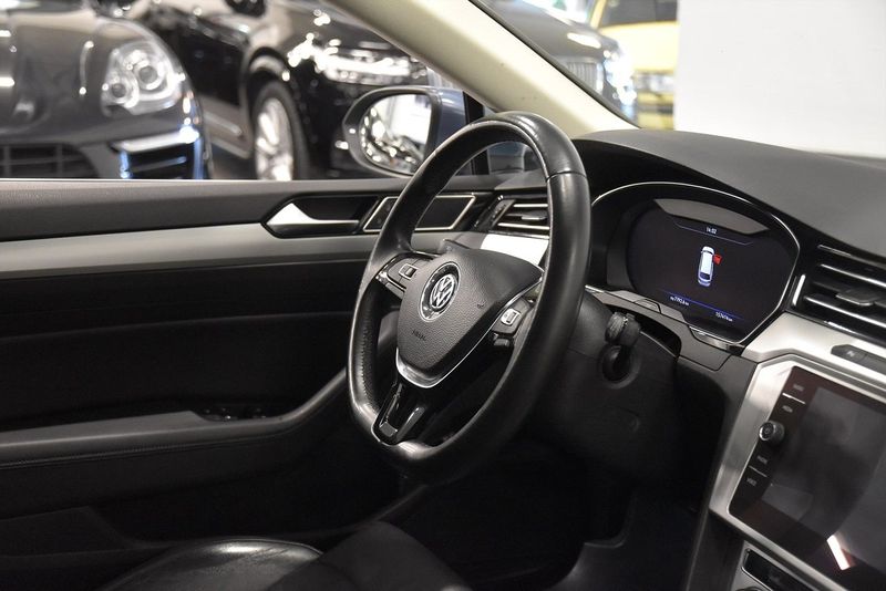 Volkswagen Passat bild 9