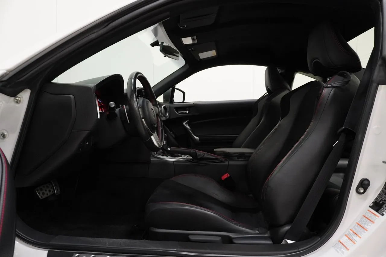 Toyota GT86 2.0 H4 200 ch BVA / 55 460 km / GPS / Modes Sport & Snow / Entretien Toyota complet