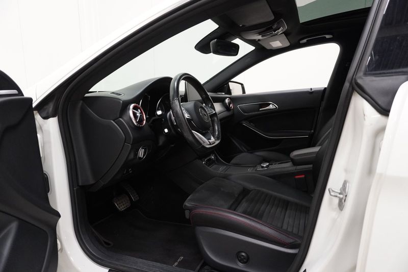 Mercedes CLA220 bild 11