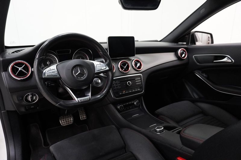 Mercedes CLA220 bild 16