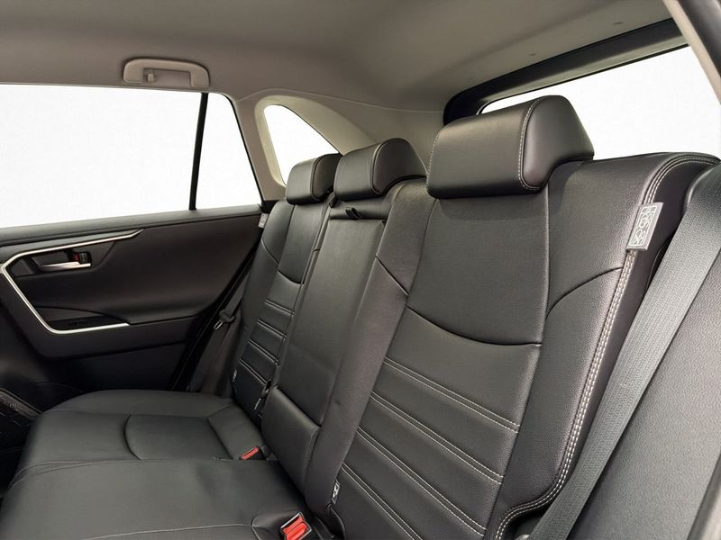 Toyota RAV4 bild 13