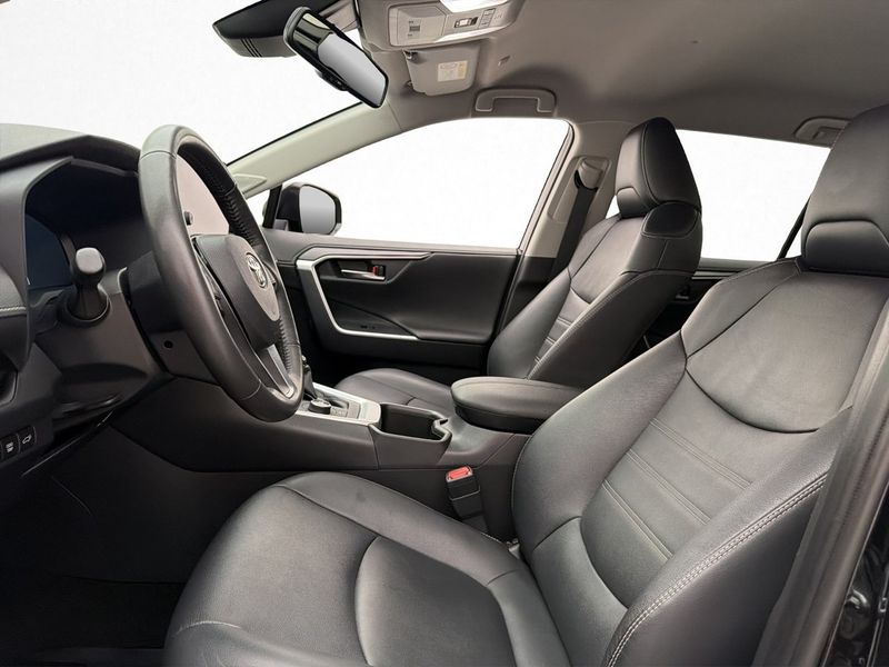 Toyota RAV4 bild 9