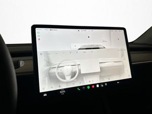 Tesla Model Y bild 21