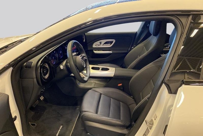 Mercedes CLA250 bild 8