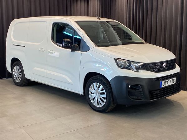 Peugeot e-Partner L2 (Lång) / PRO+ / MOMS / Drag / LED ramp / BRA SKICK - 2022