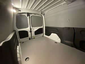 Peugeot e-Partner bild 31