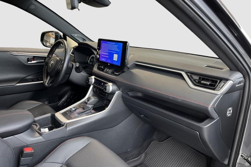 Toyota RAV4 bild 9
