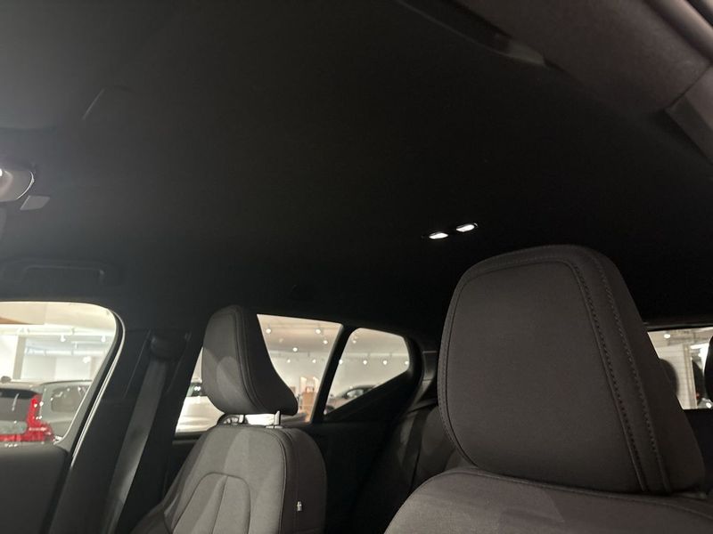 Volvo EX40 bild 12