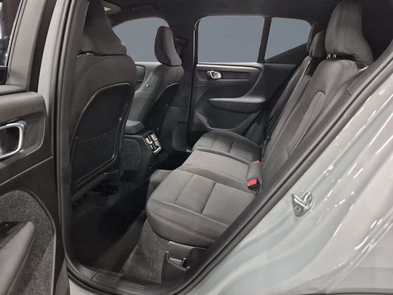 Volvo EX40 bild 8