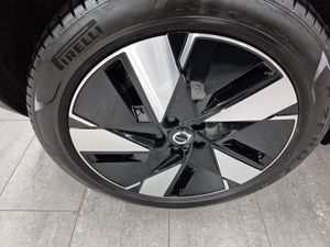 Volvo EX40 bild 10